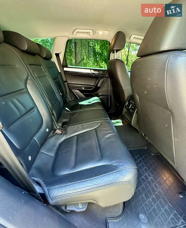 Внедорожник / Кроссовер Volkswagen Touareg 2011 в Кривом Роге фото 5 Внедорожник / Кроссовер Volkswagen Touareg 2011 в Кривом Роге