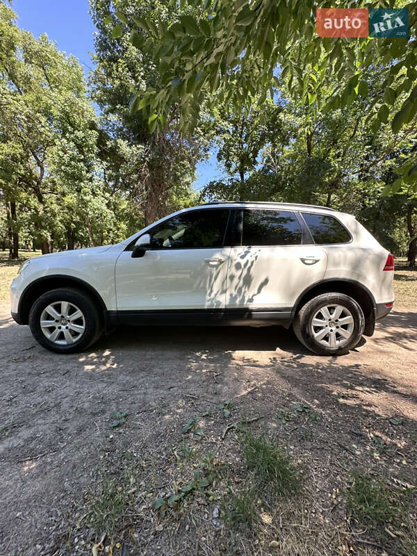Внедорожник / Кроссовер Volkswagen Touareg 2011 в Кривом Роге фото 15 Внедорожник / Кроссовер Volkswagen Touareg 2011 в Кривом Роге