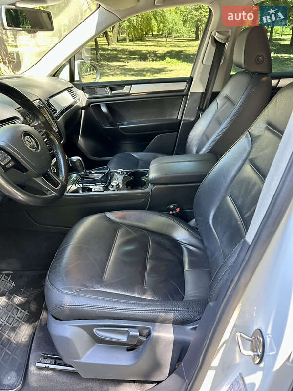 Внедорожник / Кроссовер Volkswagen Touareg 2011 в Кривом Роге фото 18 Внедорожник / Кроссовер Volkswagen Touareg 2011 в Кривом Роге
