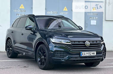 Позашляховик / Кросовер Volkswagen Touareg 2021 в Києві