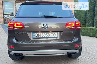 Позашляховик / Кросовер Volkswagen Touareg 2012 в Сумах