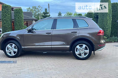 Позашляховик / Кросовер Volkswagen Touareg 2012 в Сумах