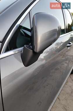 Позашляховик / Кросовер Volkswagen Touareg 2013 в 