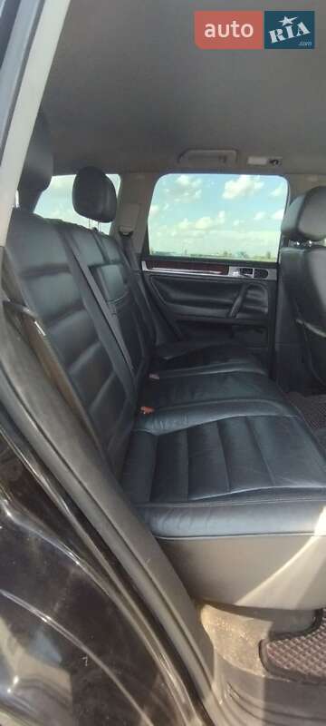 Внедорожник / Кроссовер Volkswagen Touareg 2003 в Харькове