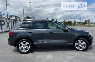 Позашляховик / Кросовер Volkswagen Touareg 2012 в Тернополі