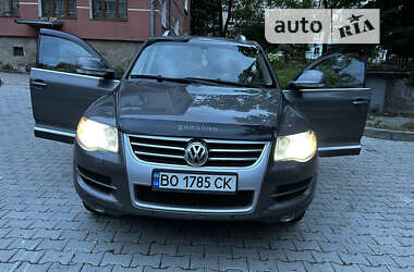 Внедорожник / Кроссовер Volkswagen Touareg 2007 в Тернополе
