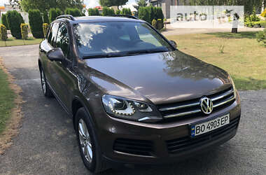 Позашляховик / Кросовер Volkswagen Touareg 2011 в Хмельницькому