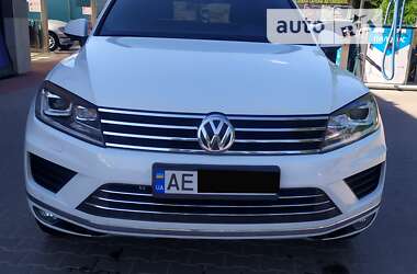 Внедорожник / Кроссовер Volkswagen Touareg 2014 в Кривом Роге