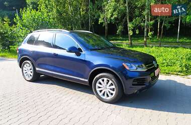 Внедорожник / Кроссовер Volkswagen Touareg 2012 в Хмельницком