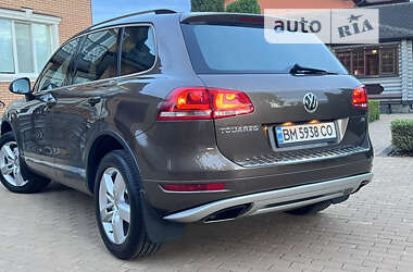 Внедорожник / Кроссовер Volkswagen Touareg 2012 в Сумах