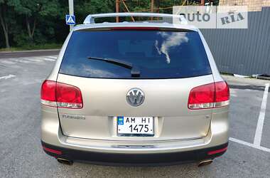 Позашляховик / Кросовер Volkswagen Touareg 2004 в Чернігові