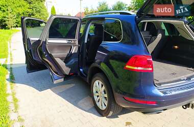 Внедорожник / Кроссовер Volkswagen Touareg 2012 в Хмельницком