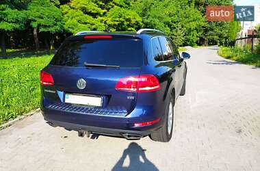 Внедорожник / Кроссовер Volkswagen Touareg 2012 в Хмельницком