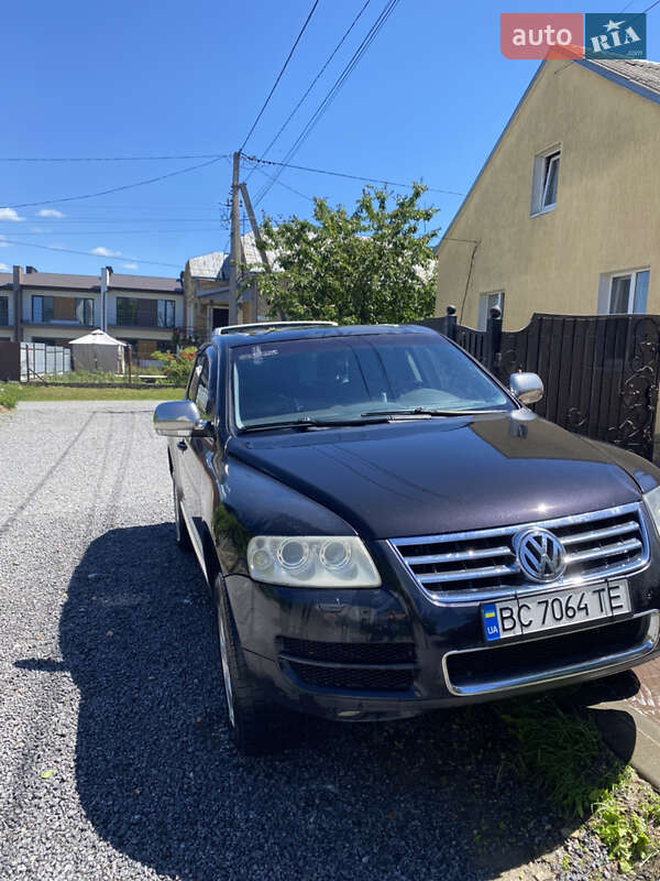Внедорожник / Кроссовер Volkswagen Touareg 2003 в Ужгороде