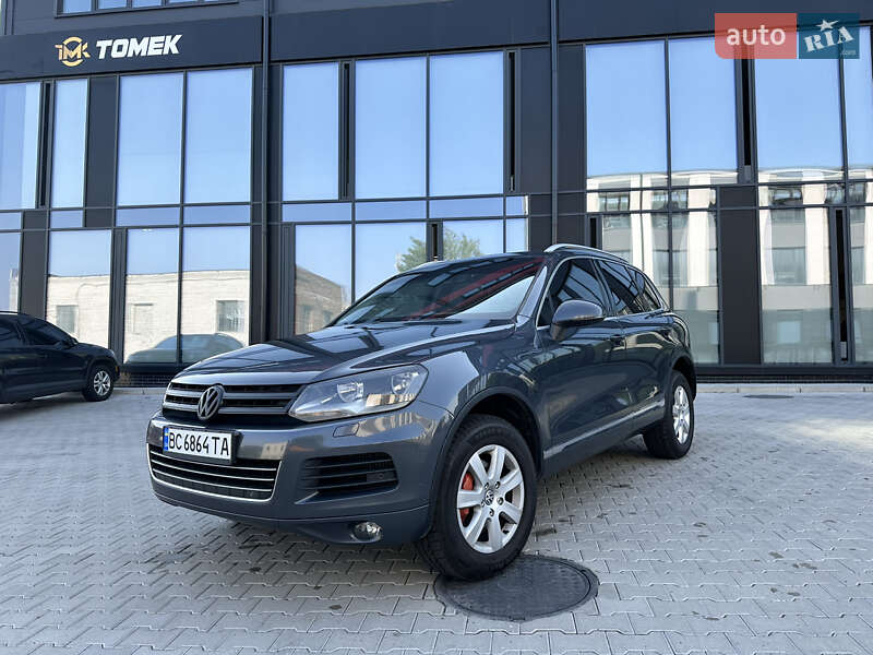 Внедорожник / Кроссовер Volkswagen Touareg 2011 в Львове