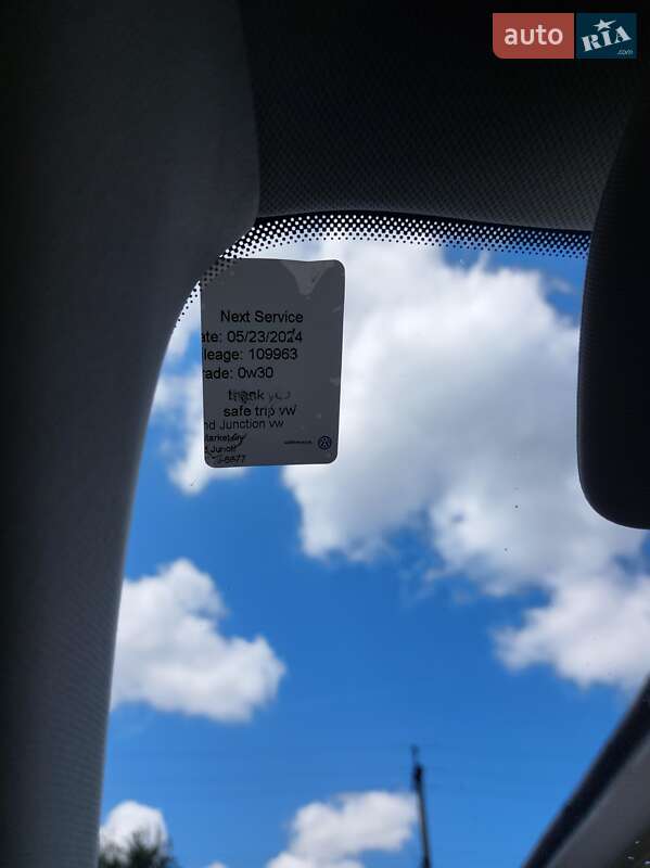 Позашляховик / Кросовер Volkswagen Touareg 2015 в Полтаві