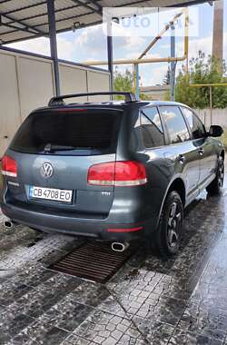 Внедорожник / Кроссовер Volkswagen Touareg 2005 в Чернигове