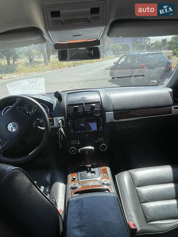 Позашляховик / Кросовер Volkswagen Touareg 2002 в Черкасах