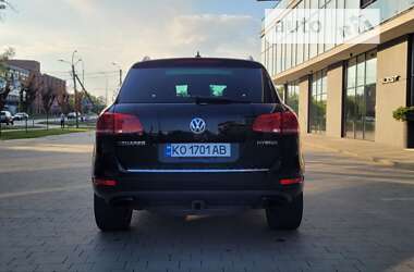 Внедорожник / Кроссовер Volkswagen Touareg 2010 в Ужгороде