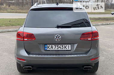 Внедорожник / Кроссовер Volkswagen Touareg 2011 в Белой Церкви