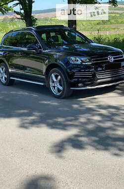 Позашляховик / Кросовер Volkswagen Touareg 2012 в Львові