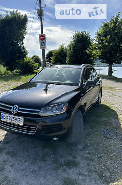 Позашляховик / Кросовер Volkswagen Touareg 2010 в Тернополі