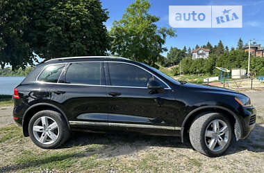 Внедорожник / Кроссовер Volkswagen Touareg 2010 в Тернополе