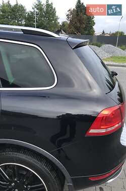 Внедорожник / Кроссовер Volkswagen Touareg 2012 в 