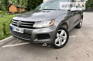 Позашляховик / Кросовер Volkswagen Touareg 2012 в Івано-Франківську