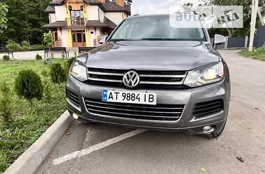 Позашляховик / Кросовер Volkswagen Touareg 2012 в Івано-Франківську