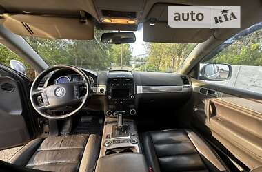 Внедорожник / Кроссовер Volkswagen Touareg 2006 в Николаеве