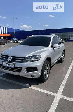 Внедорожник / Кроссовер Volkswagen Touareg 2010 в Запорожье