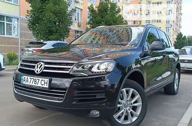 Внедорожник / Кроссовер Volkswagen Touareg 2012 в Киеве