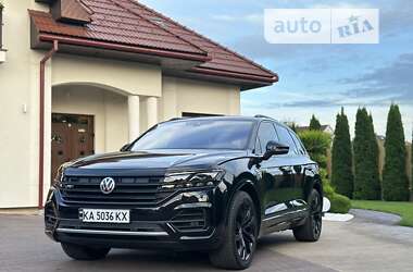 Позашляховик / Кросовер Volkswagen Touareg 2019 в Мукачевому