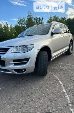 Позашляховик / Кросовер Volkswagen Touareg 2008 в Краматорську