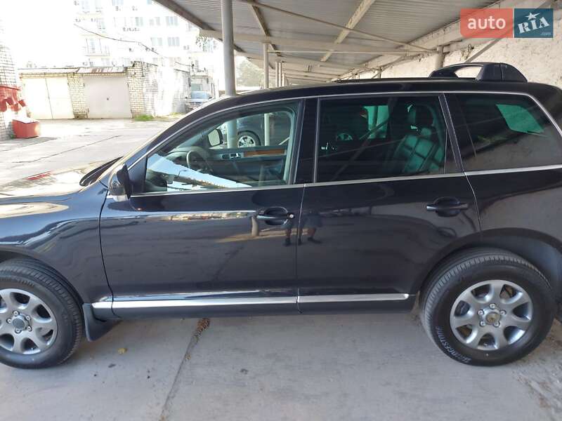 Позашляховик / Кросовер Volkswagen Touareg 2004 в Дніпрі