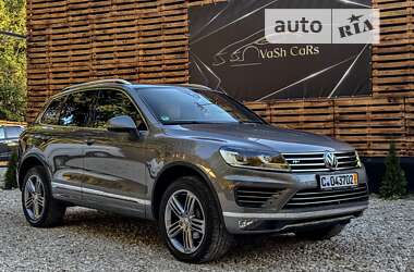 Позашляховик / Кросовер Volkswagen Touareg 2016 в Хмельницькому