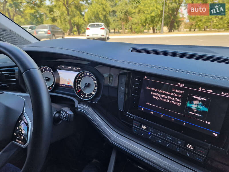 Позашляховик / Кросовер Volkswagen Touareg 2020 в Одесі