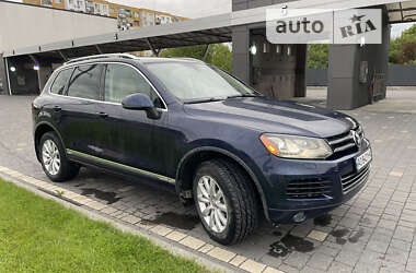 Внедорожник / Кроссовер Volkswagen Touareg 2010 в Ужгороде