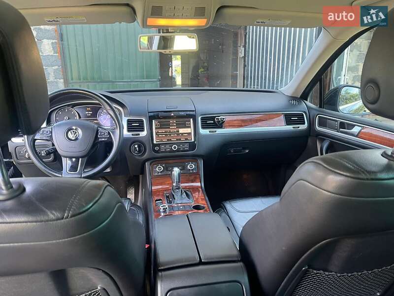 Внедорожник / Кроссовер Volkswagen Touareg 2011 в Ивано-Франковске фото 3 Внедорожник / Кроссовер Volkswagen Touareg 2011 в Ивано-Франковске