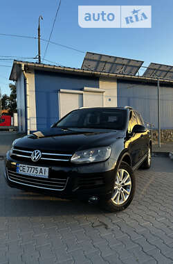 Внедорожник / Кроссовер Volkswagen Touareg 2012 в Хмельницком