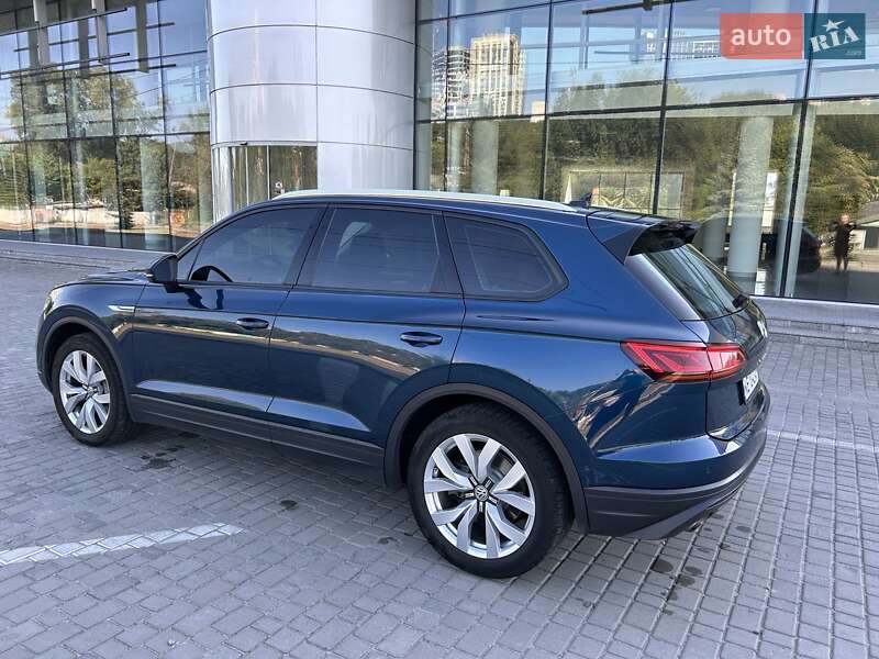 Внедорожник / Кроссовер Volkswagen Touareg 2018 в Днепре фото 4 Внедорожник / Кроссовер Volkswagen Touareg 2018 в Днепре
