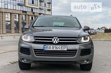 Внедорожник / Кроссовер Volkswagen Touareg 2013 в Одессе