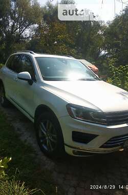 Внедорожник / Кроссовер Volkswagen Touareg 2014 в Сходнице