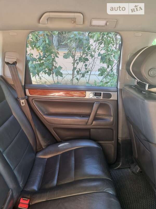 Позашляховик / Кросовер Volkswagen Touareg 2006 в Коломиї