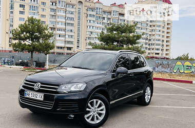 Внедорожник / Кроссовер Volkswagen Touareg 2013 в Николаеве