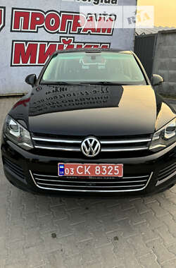 Позашляховик / Кросовер Volkswagen Touareg 2010 в Хмельницькому