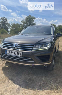 Внедорожник / Кроссовер Volkswagen Touareg 2017 в Кропивницком