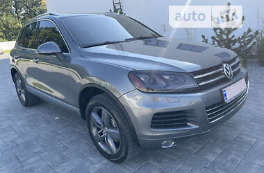 Позашляховик / Кросовер Volkswagen Touareg 2010 в Луцьку