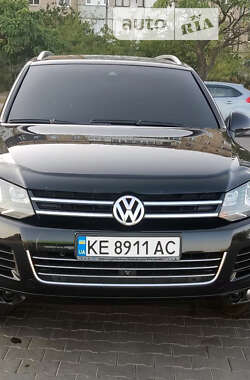 Позашляховик / Кросовер Volkswagen Touareg 2010 в Кам'янському